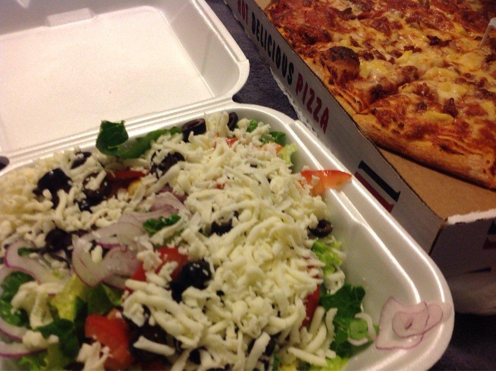 Giant Manhattan Pizza Menu image 4